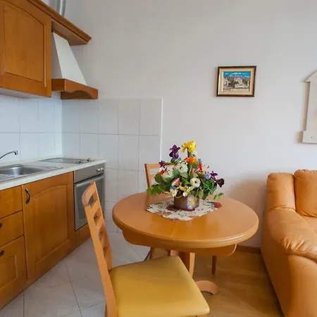 Apartments Vlado Podgora Buitenkant foto
