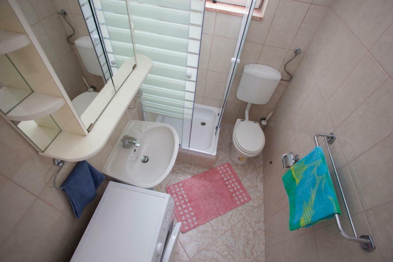 Vlado Apartment Podgora
